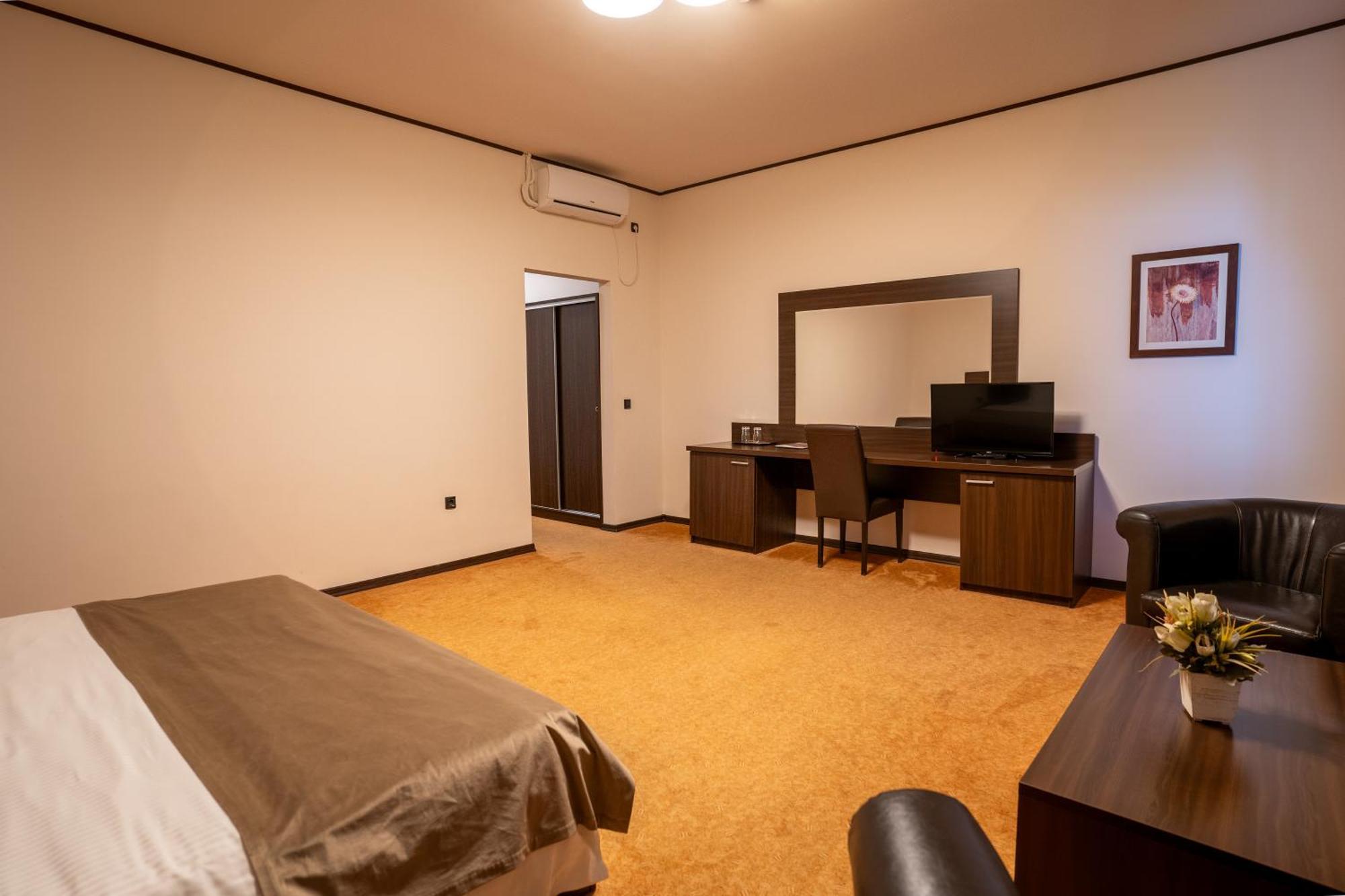 Hotel Aurelia Chisoda المظهر الخارجي الصورة